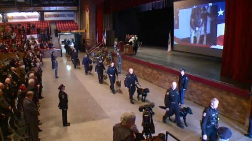 Cientos de policías homenajean a Jethro