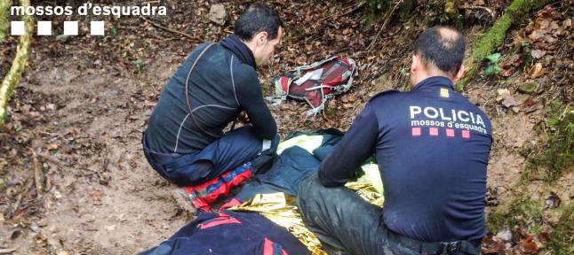 Una unidad canina localiza con vida a un desaparecido en Estany